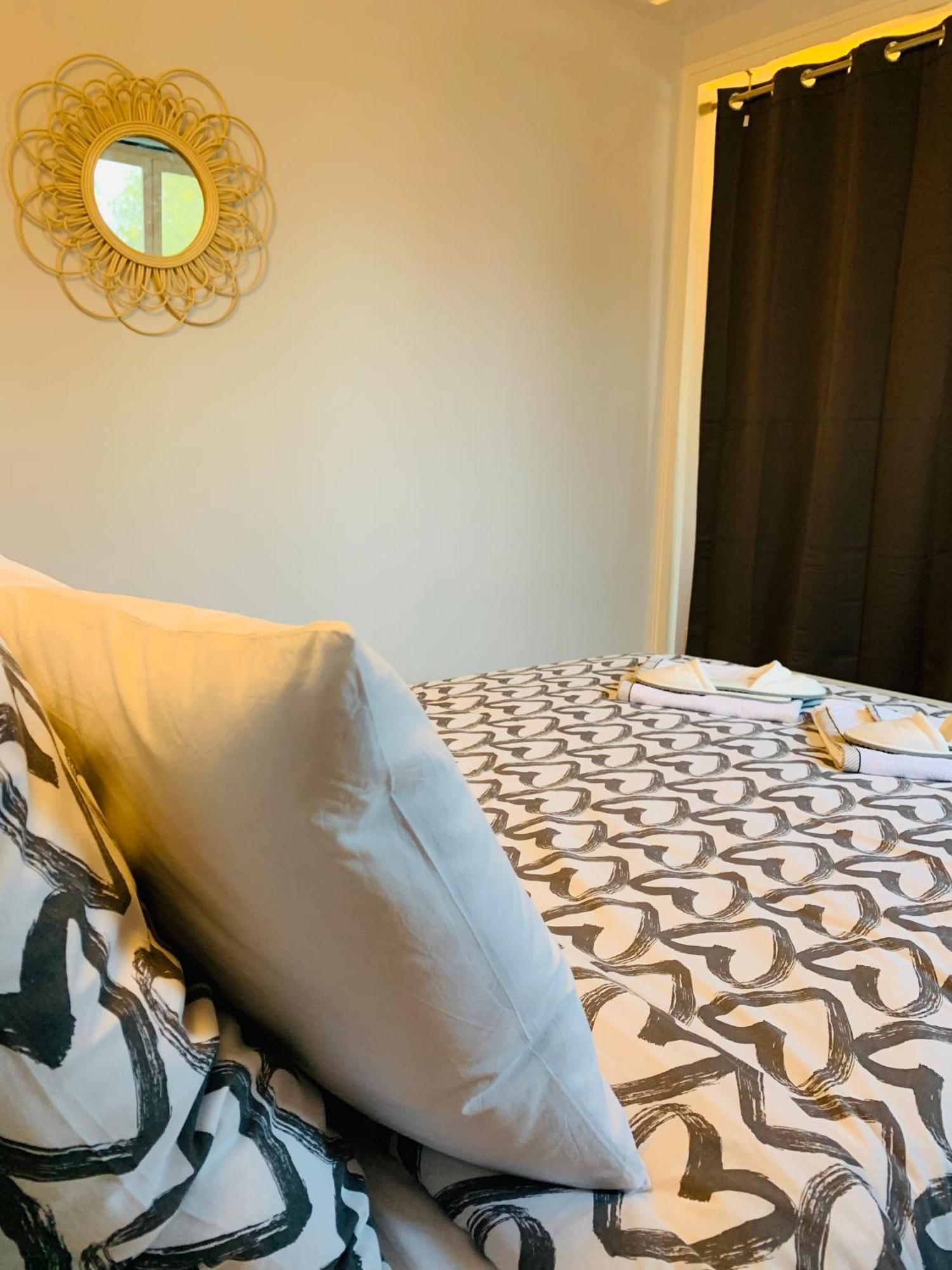 Les Tourterelles Hotel Vendome Phòng bức ảnh